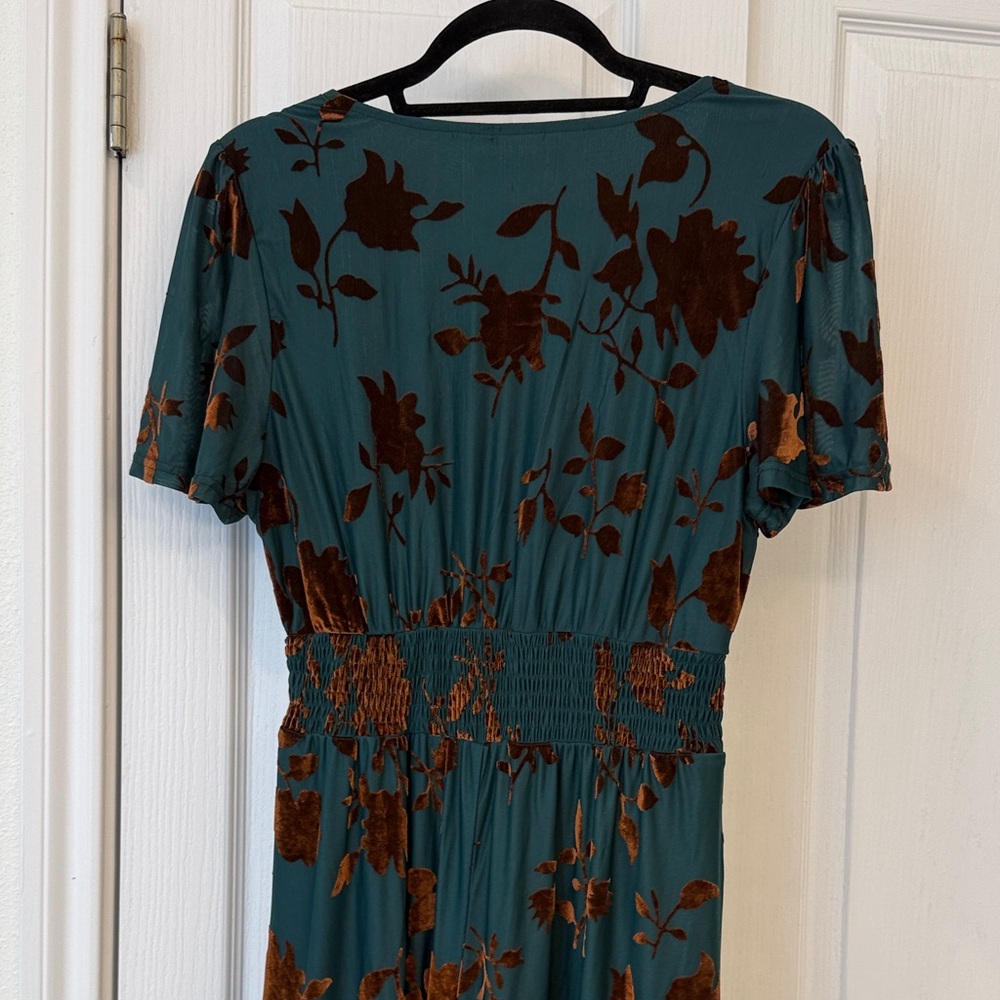 Simplee Velvet Floral Maxi Dress Small Green V Neck Boho Wedding Guest - Picture 4 of 6
